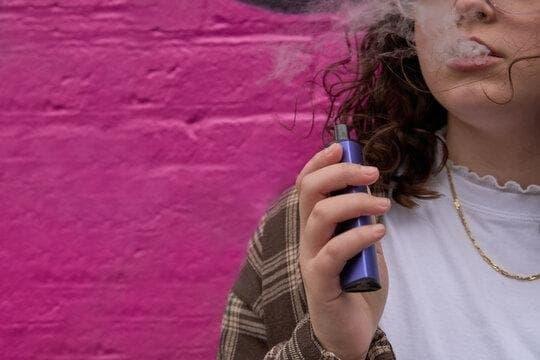 bong da truc tiep live action highlights and electronic cigarette saudi arabia regulations travelers must know