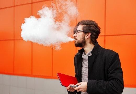 E-Sigara dangers: 3 health risks associated with e cigarettes and vaping you need to know about