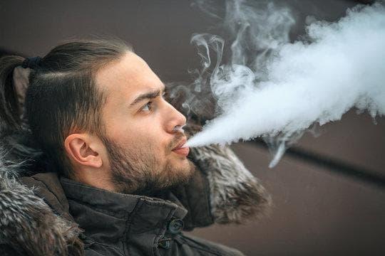 Complete Guide to e-cigarettes and what is the safest e cigarette for new vapers and safety tips
